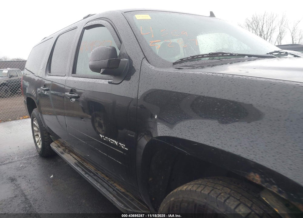2010 GMC YUKON XL 1500 SLT VIN: 1GKUKKE37AR242537