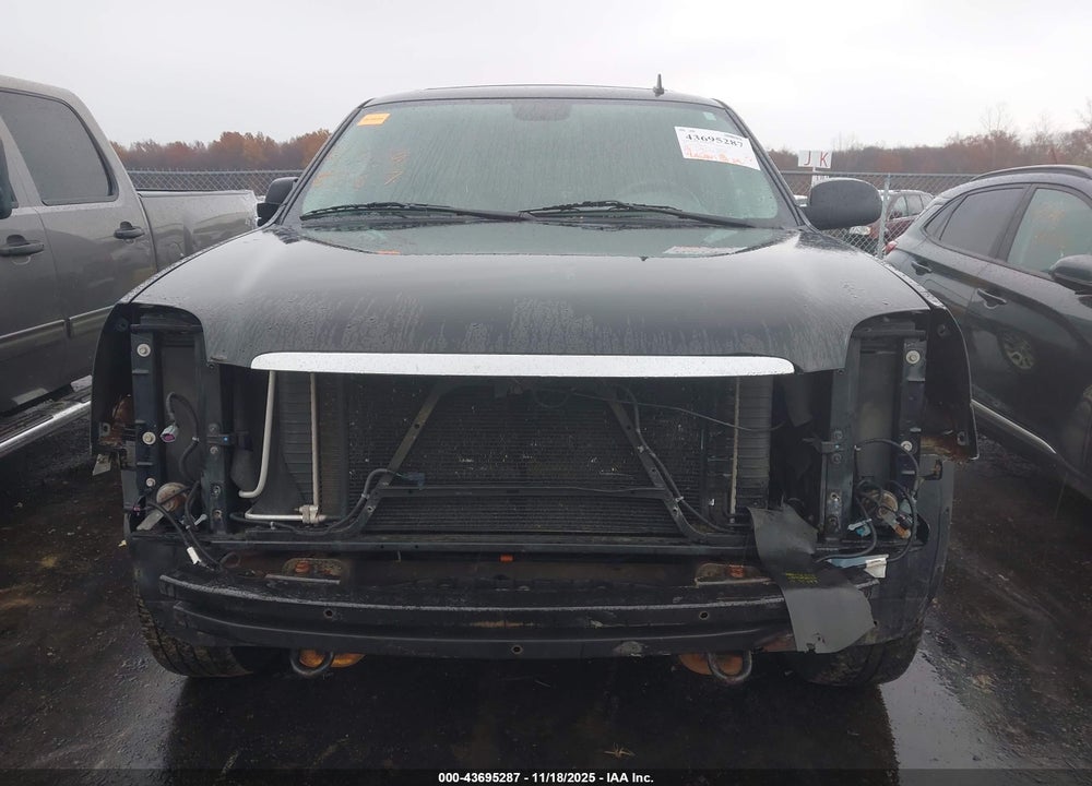 2010 GMC YUKON XL 1500 SLT VIN: 1GKUKKE37AR242537