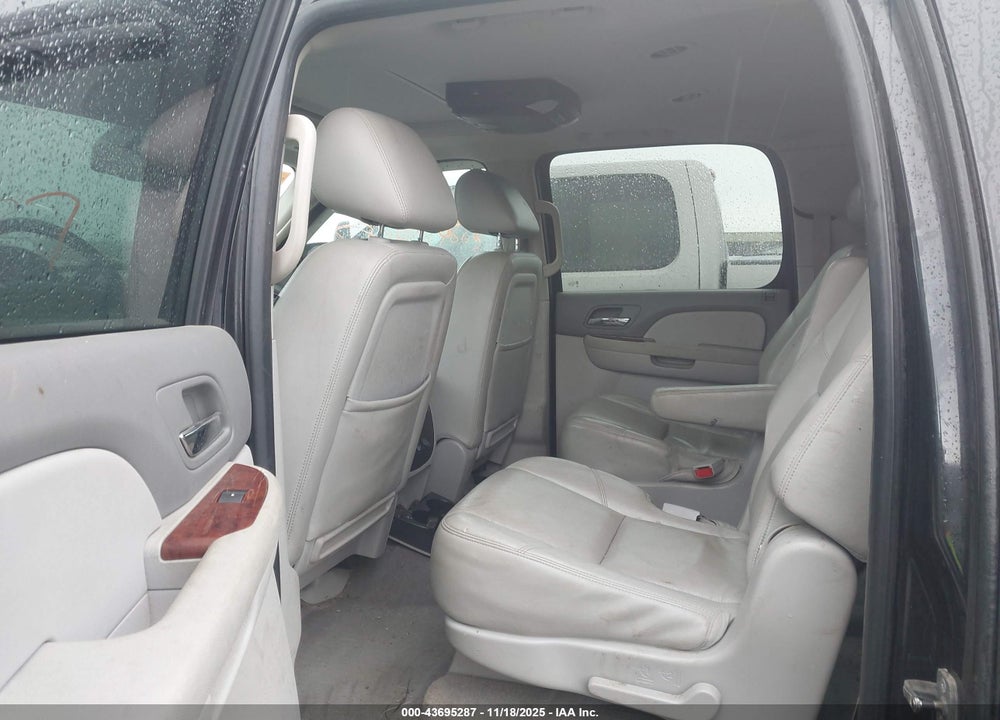 2010 GMC YUKON XL 1500 SLT VIN: 1GKUKKE37AR242537