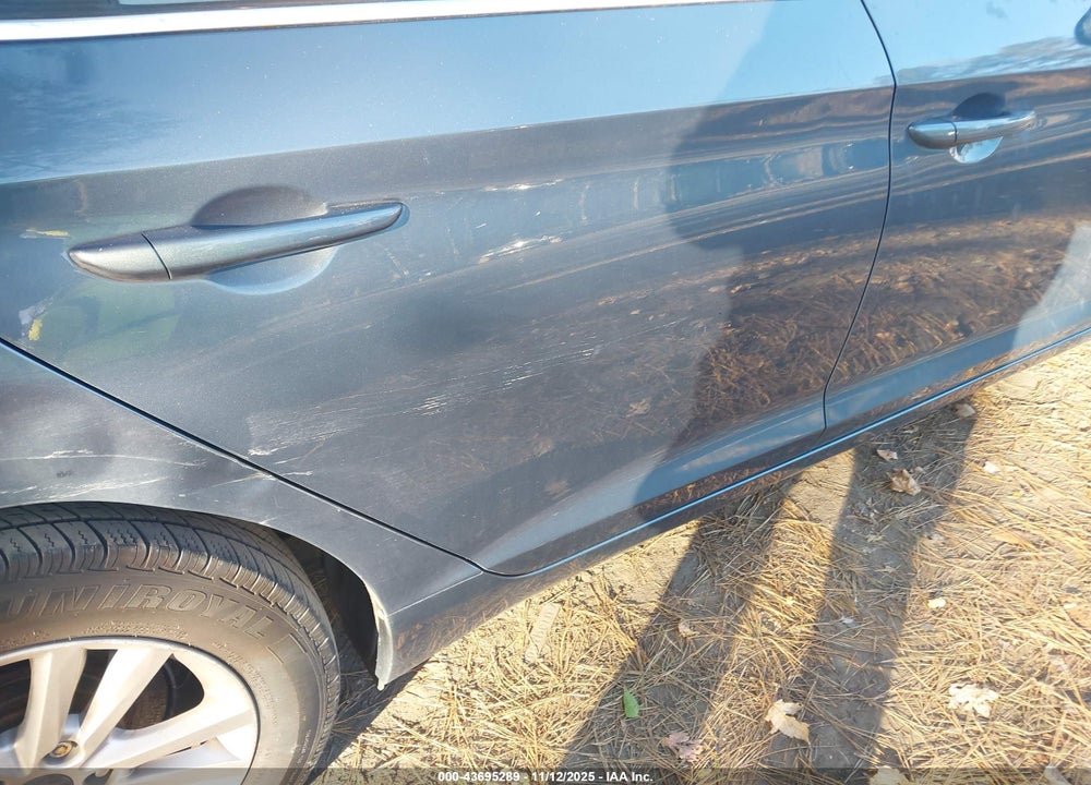 2015 HYUNDAI SONATA VIN: 5NPE24AF8FH237390