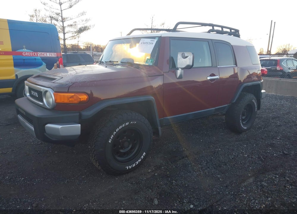 2008 TOYOTA FJ CRUISER VIN: JTEBU11F58K012405