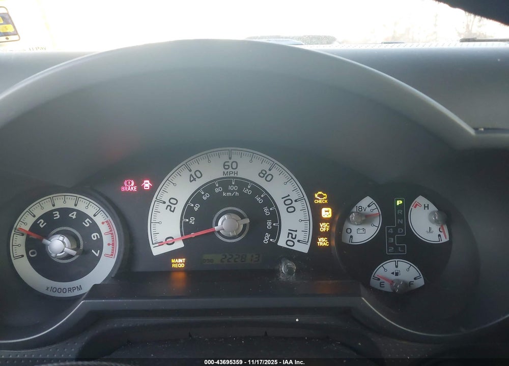 2008 TOYOTA FJ CRUISER VIN: JTEBU11F58K012405