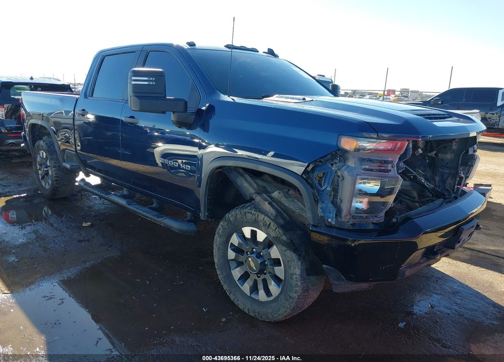 2023 CHEVROLET SILVERADO 2500HD 4WD  STANDARD BED CUSTOM VIN: 2GC4YMEY2P1711777
