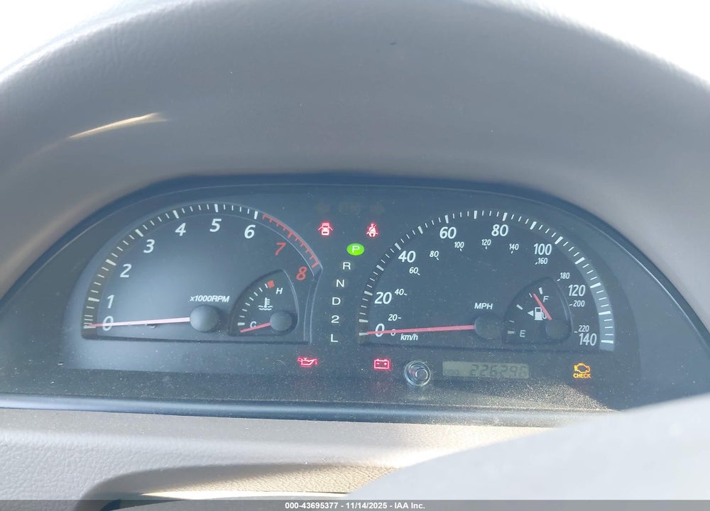 2002 TOYOTA CAMRY XLE VIN: 4T1BE30K62U101287