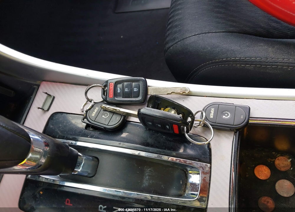 2013 HONDA ACCORD VIN: 1HGCR2F58DA251397