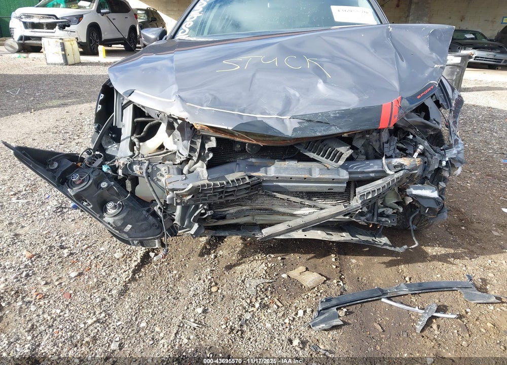 2013 HONDA ACCORD VIN: 1HGCR2F58DA251397