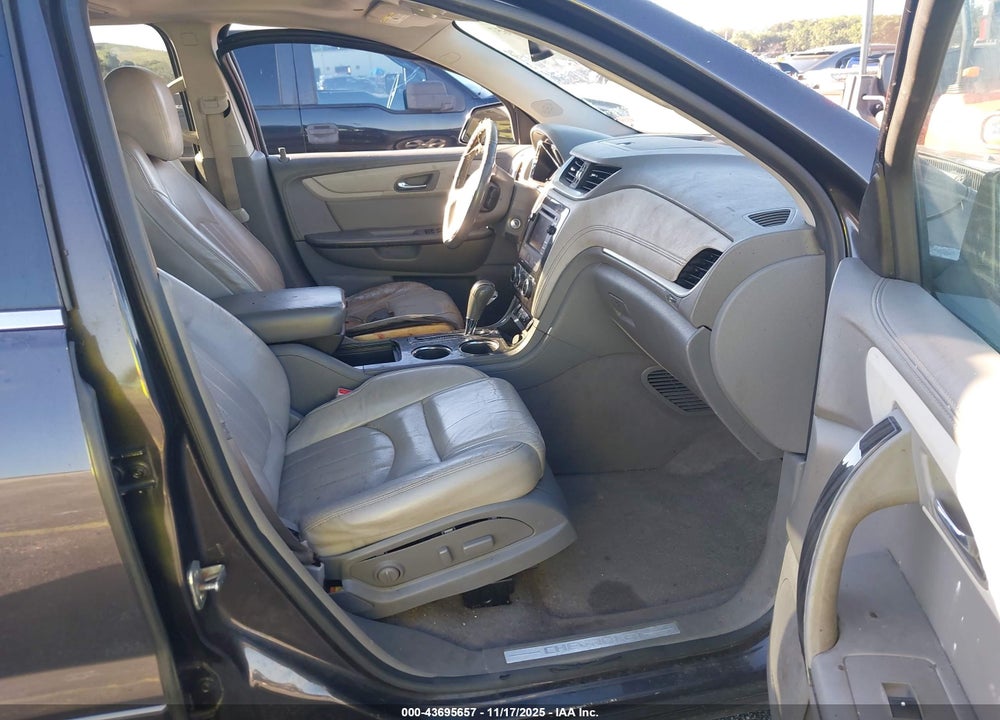 2014 CHEVROLET TRAVERSE LTZ VIN: 1GNKVJKD4EJ351602