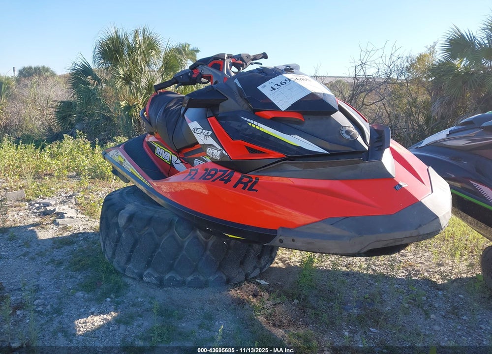 2017 SEA DOO RXT-300 VIN: YDV21958L617