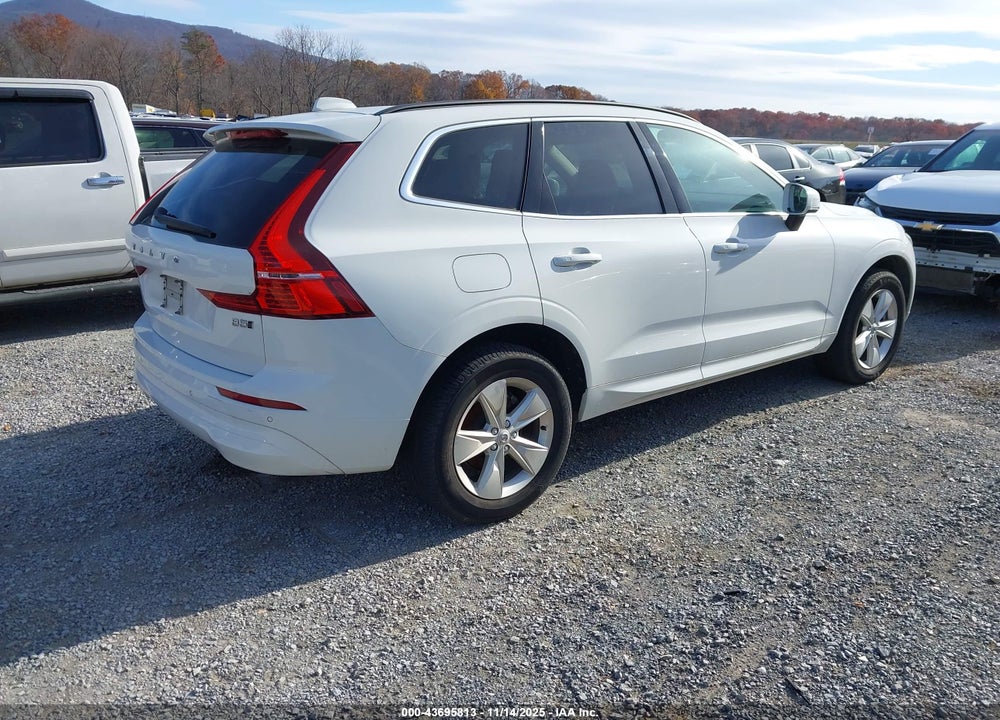 2022 VOLVO XC60 B5 MOMENTUM VIN: YV4L12RK4N1034418