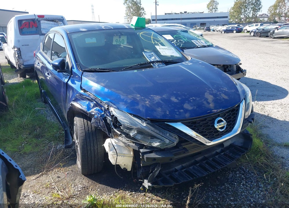 2016 NISSAN SENTRA SR VIN: 3N1AB7AP4GY332884