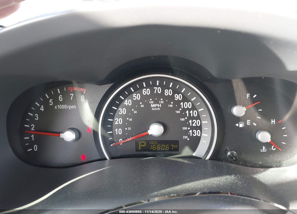 2012 KIA SEDONA LX VIN: KNDMG4C79C6432827