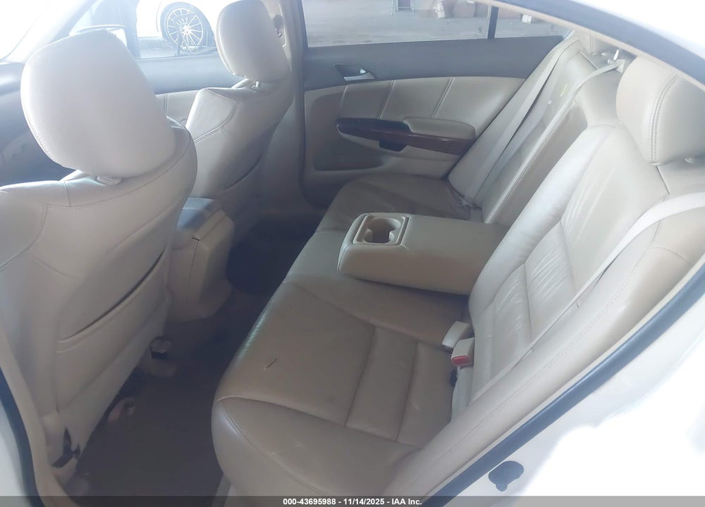 2008 HONDA ACCORD 2.4 EX-L VIN: 1HGCP26888A044160