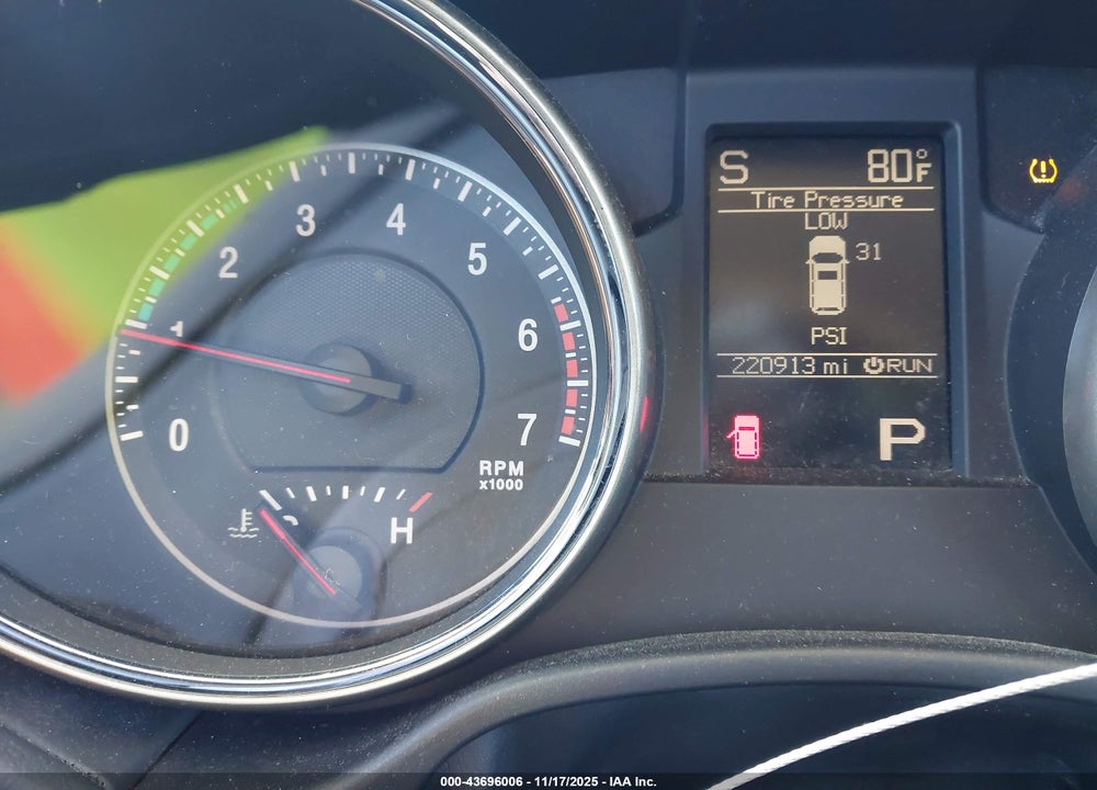 2012 JEEP GRAND CHEROKEE OVERLAND VIN: 1C4RJECT9CC229271