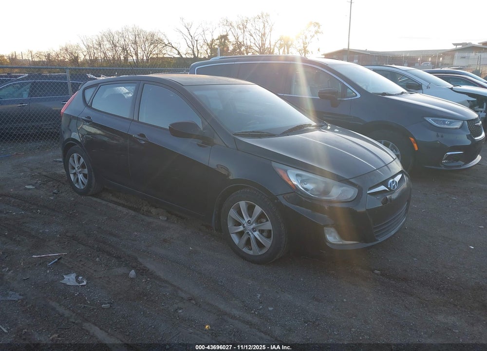 2012 HYUNDAI ACCENT SE VIN: KMHCU5AE8CU040876