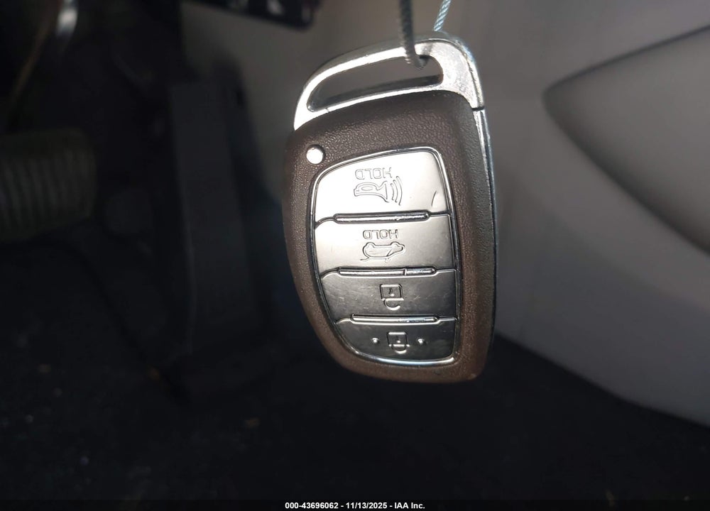 2019 HYUNDAI TUCSON VALUE VIN: KM8J33A4XKU979967