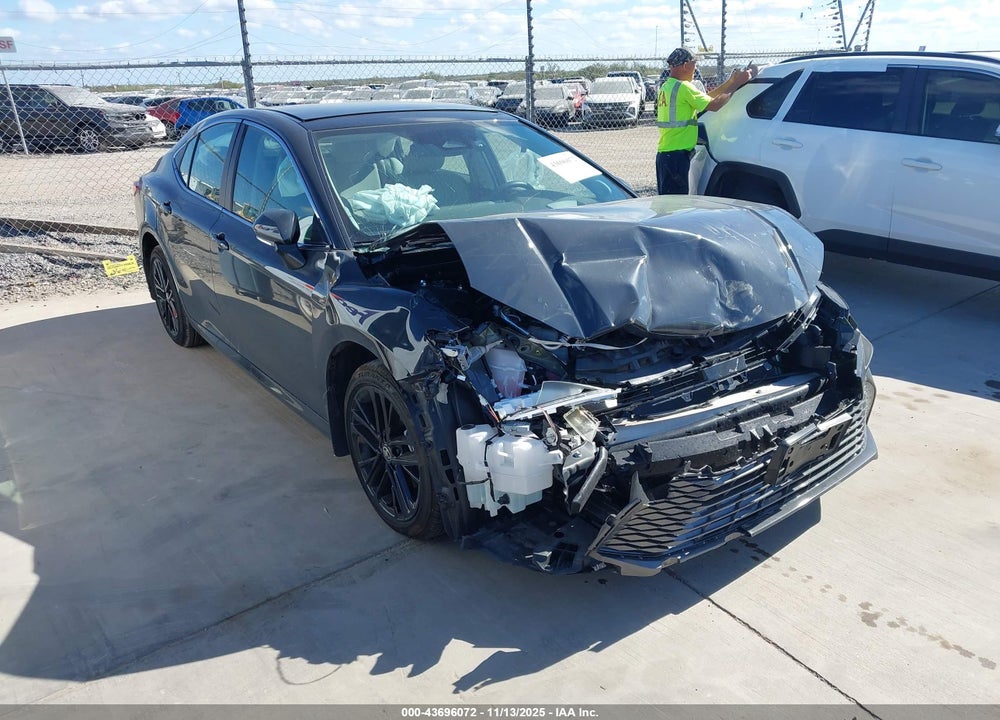 2025 TOYOTA CAMRY XLE VIN: 4T1DAACK3SU063800