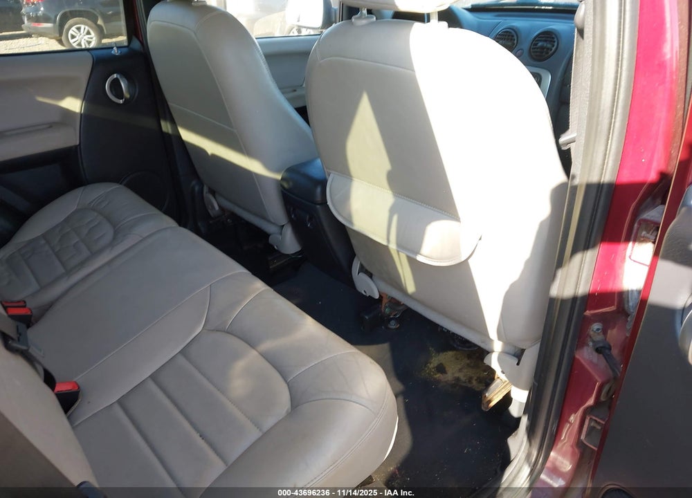 2003 JEEP LIBERTY VIN: 1J4GL58K83W508947