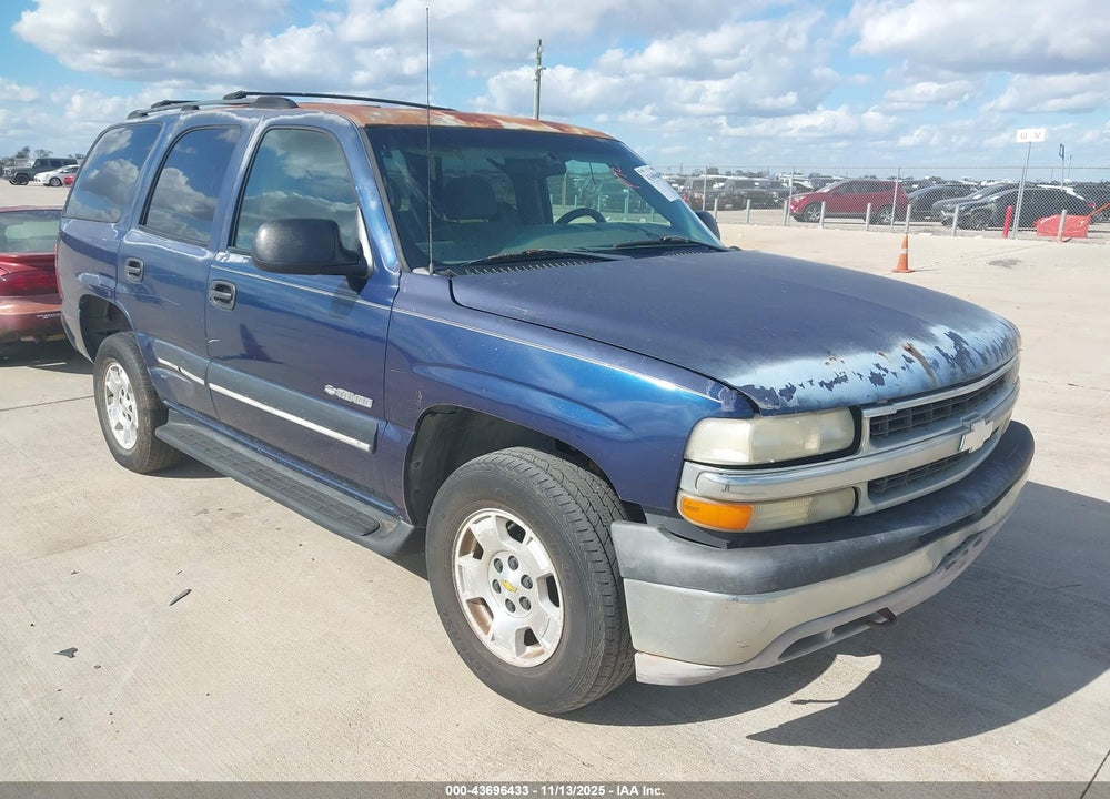 2001 CHEVROLET TAHOE LS VIN: 1GNEC13T91J260537