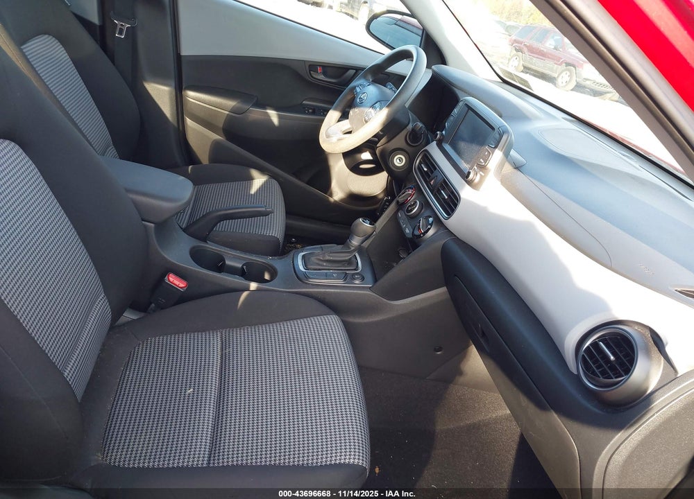2019 HYUNDAI KONA SE VIN: KM8K1CAA3KU371563