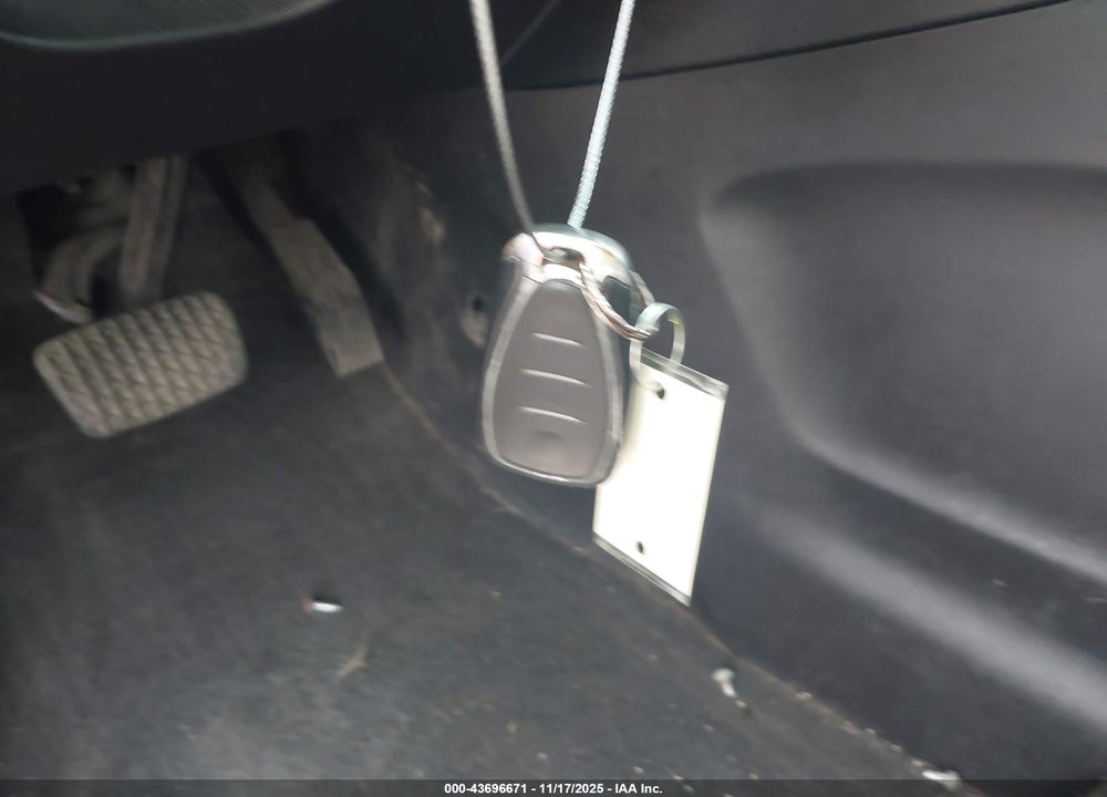 2018 CHEVROLET EQUINOX LS VIN: 2GNAXHEV2J6169391