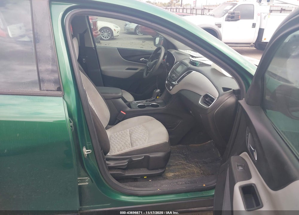 2018 CHEVROLET EQUINOX LS VIN: 2GNAXHEV2J6169391