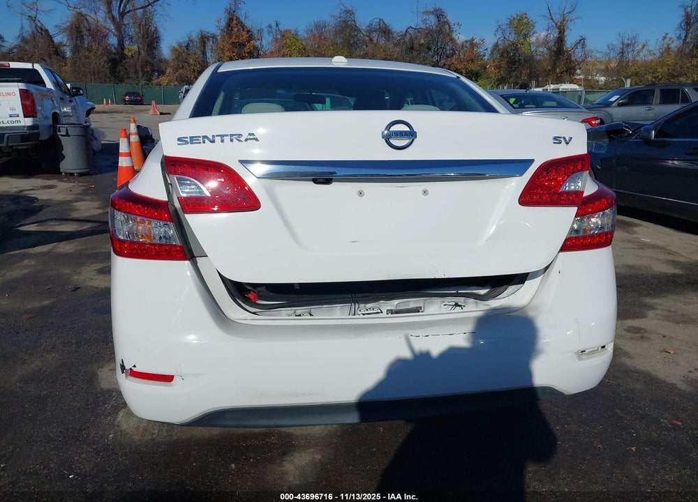 2015 NISSAN SENTRA SV VIN: 3N1AB7AP5FY371322