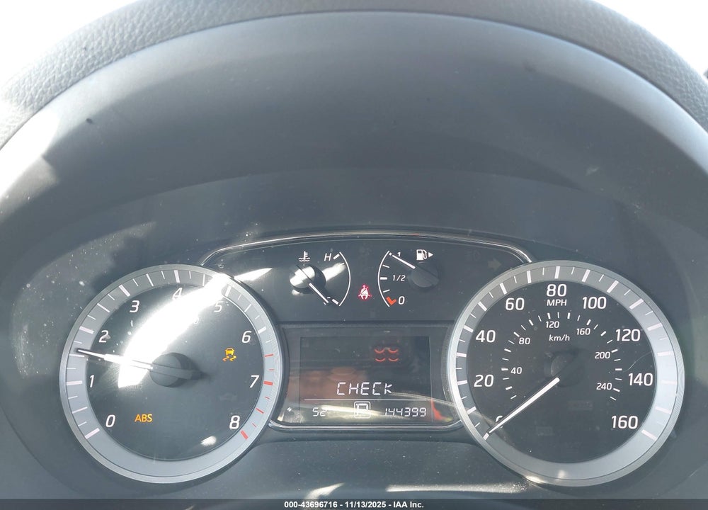 2015 NISSAN SENTRA SV VIN: 3N1AB7AP5FY371322
