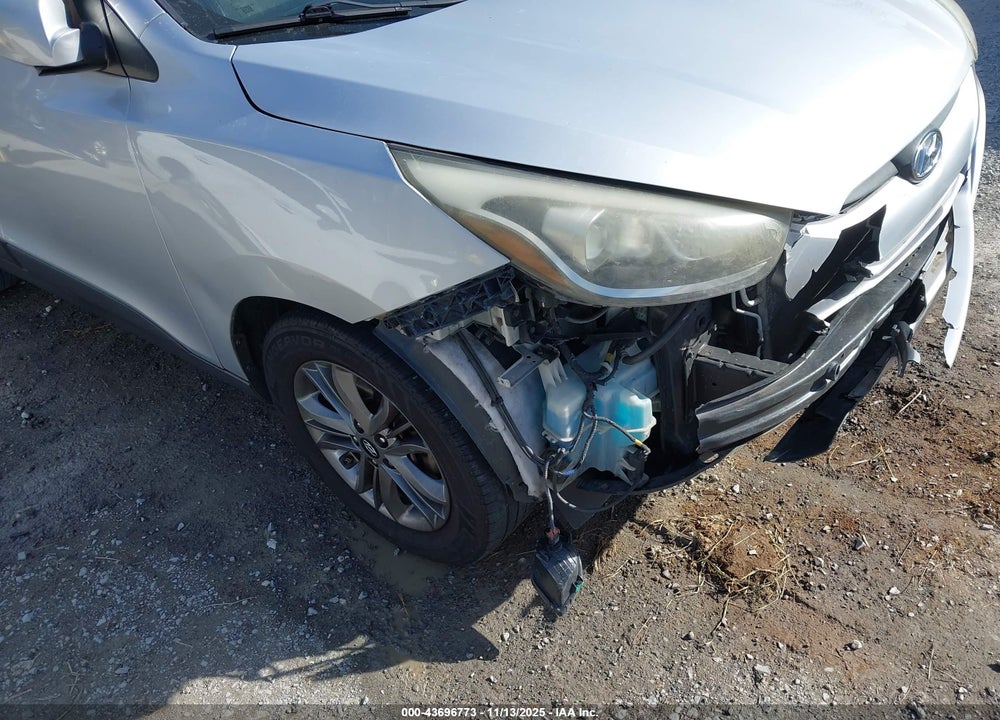 2014 HYUNDAI TUCSON SE VIN: KM8JU3AGXEU880108