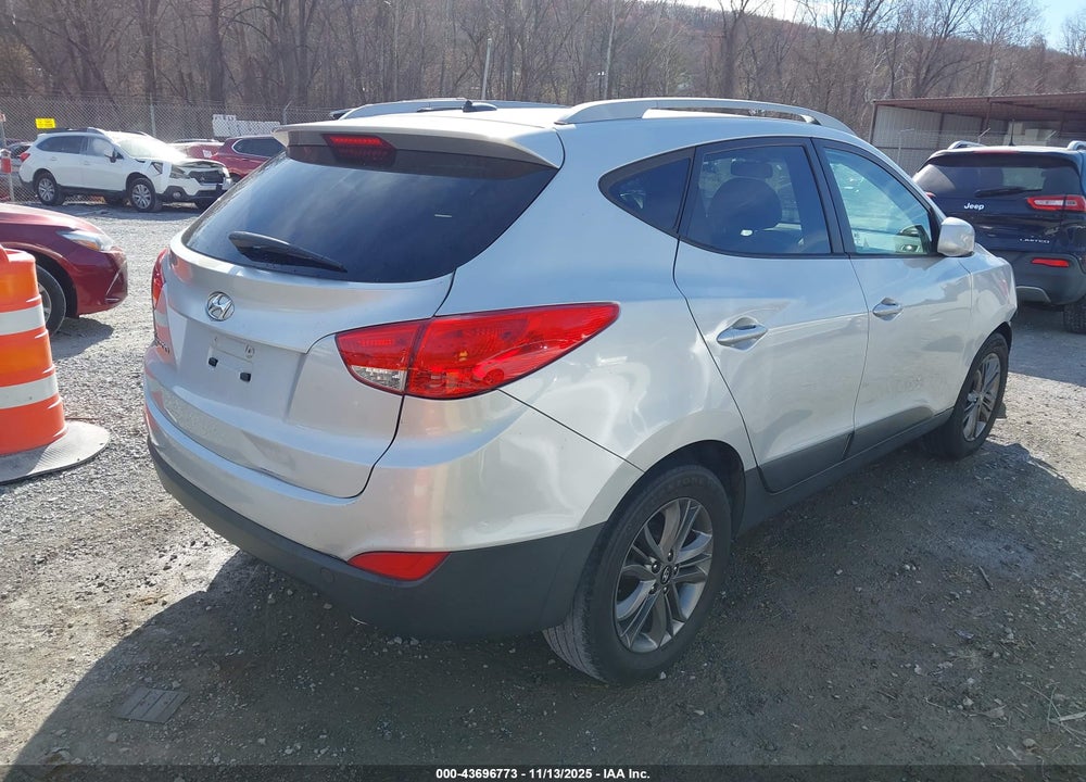 2014 HYUNDAI TUCSON SE VIN: KM8JU3AGXEU880108