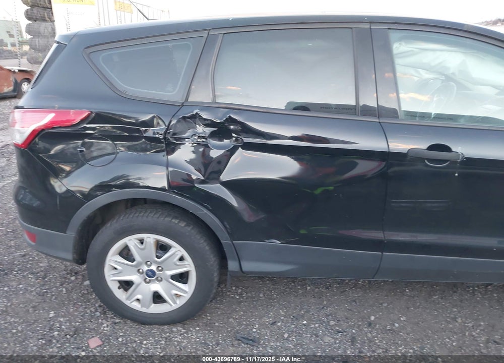 2016 FORD ESCAPE S VIN: 1FMCU0F70GUC36071