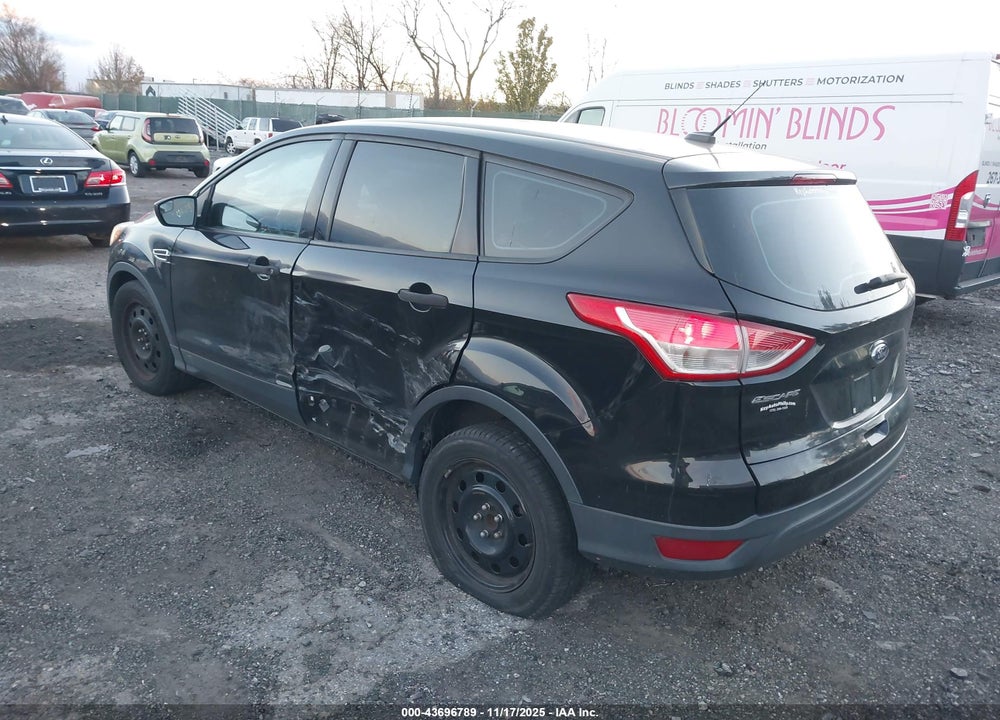 2016 FORD ESCAPE S VIN: 1FMCU0F70GUC36071