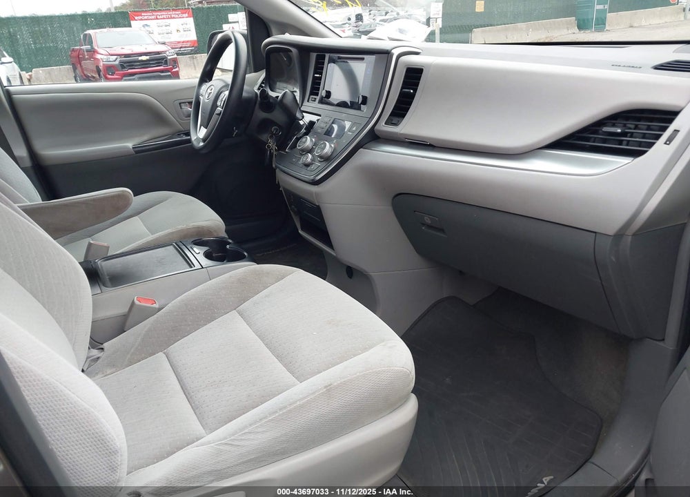 2016 TOYOTA SIENNA LE 7 PASSENGER VIN: 5TDJK3DC1GS144667