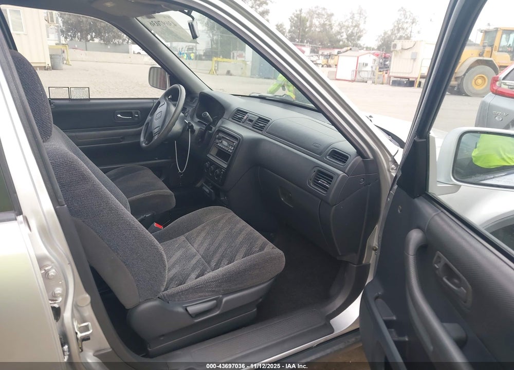1999 HONDA CR-V EX VIN: JHLRD1867XC019957