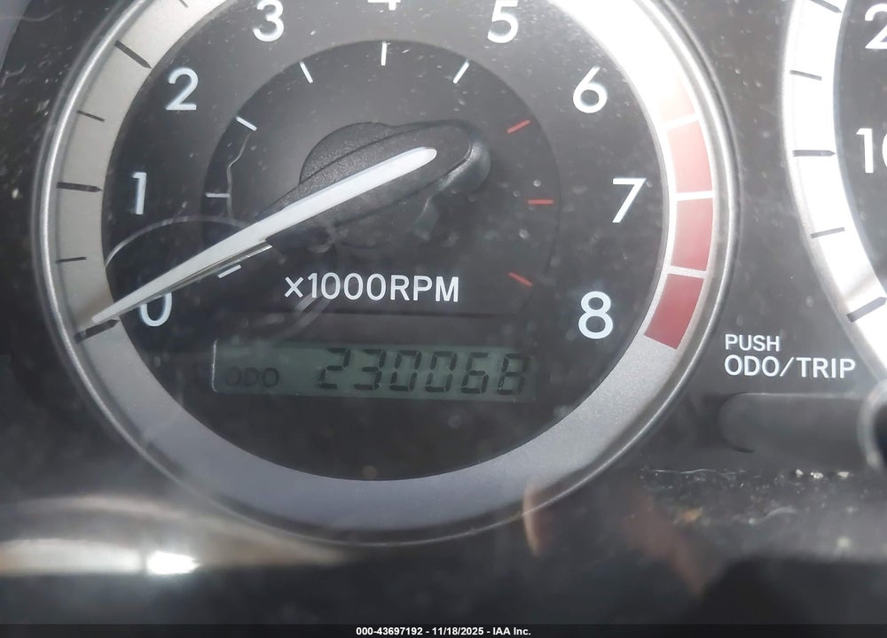 2005 TOYOTA SIENNA XLE VIN: 5TDZA22C25S331173