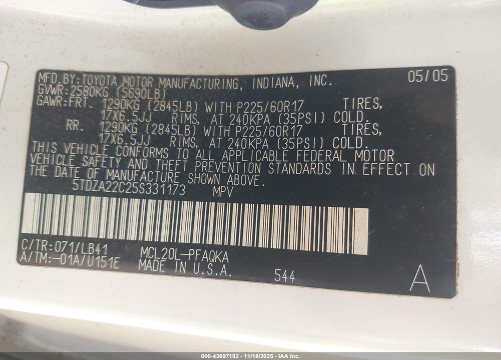 2005 TOYOTA SIENNA XLE VIN: 5TDZA22C25S331173