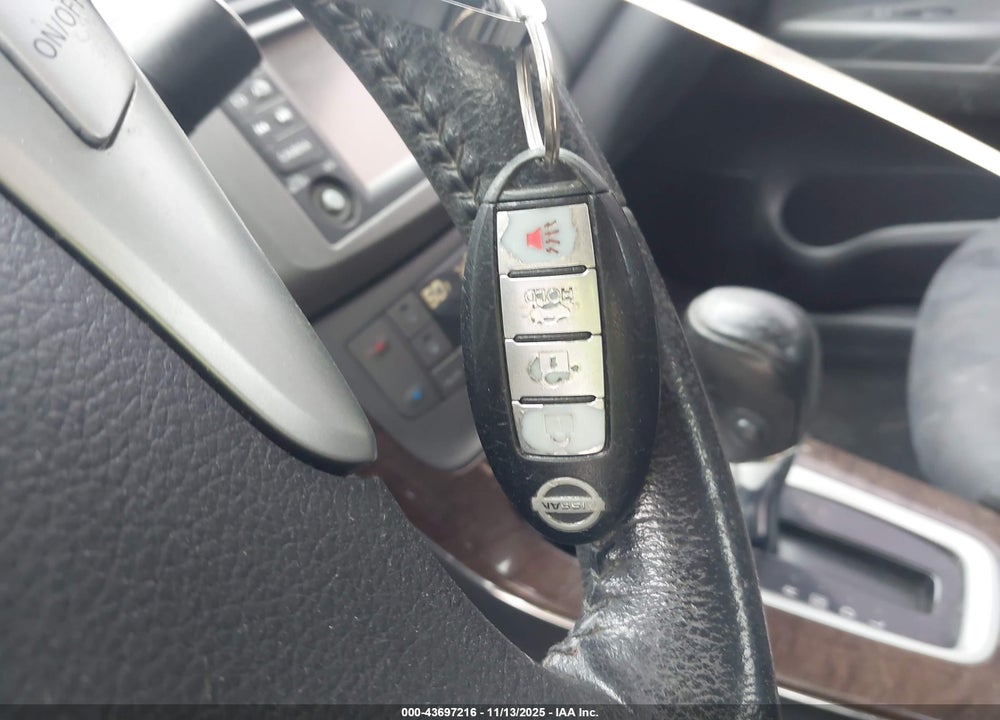 2013 NISSAN SENTRA SL VIN: 3N1AB7AP6DL745155