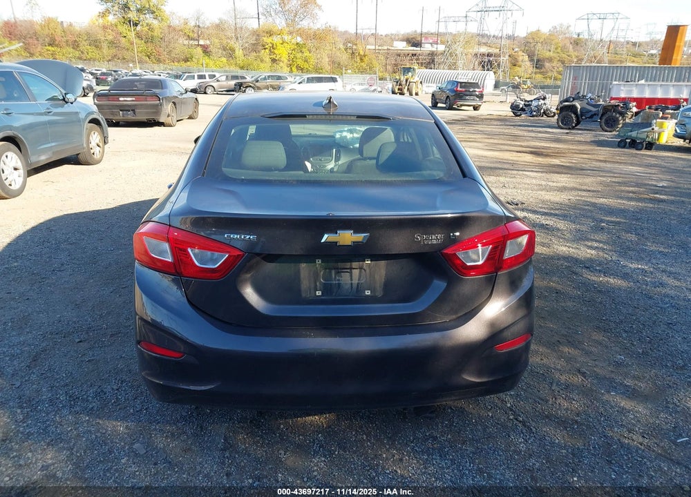 2017 CHEVROLET CRUZE LT AUTO VIN: 1G1BE5SM4H7124694