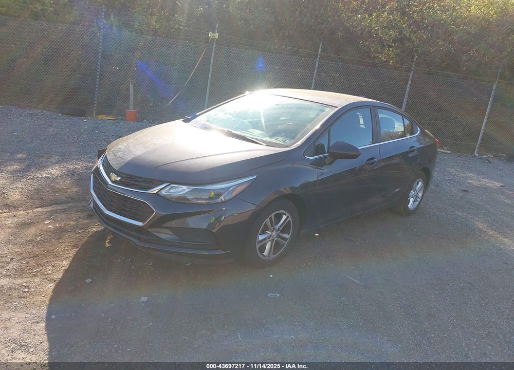 2017 CHEVROLET CRUZE LT AUTO VIN: 1G1BE5SM4H7124694