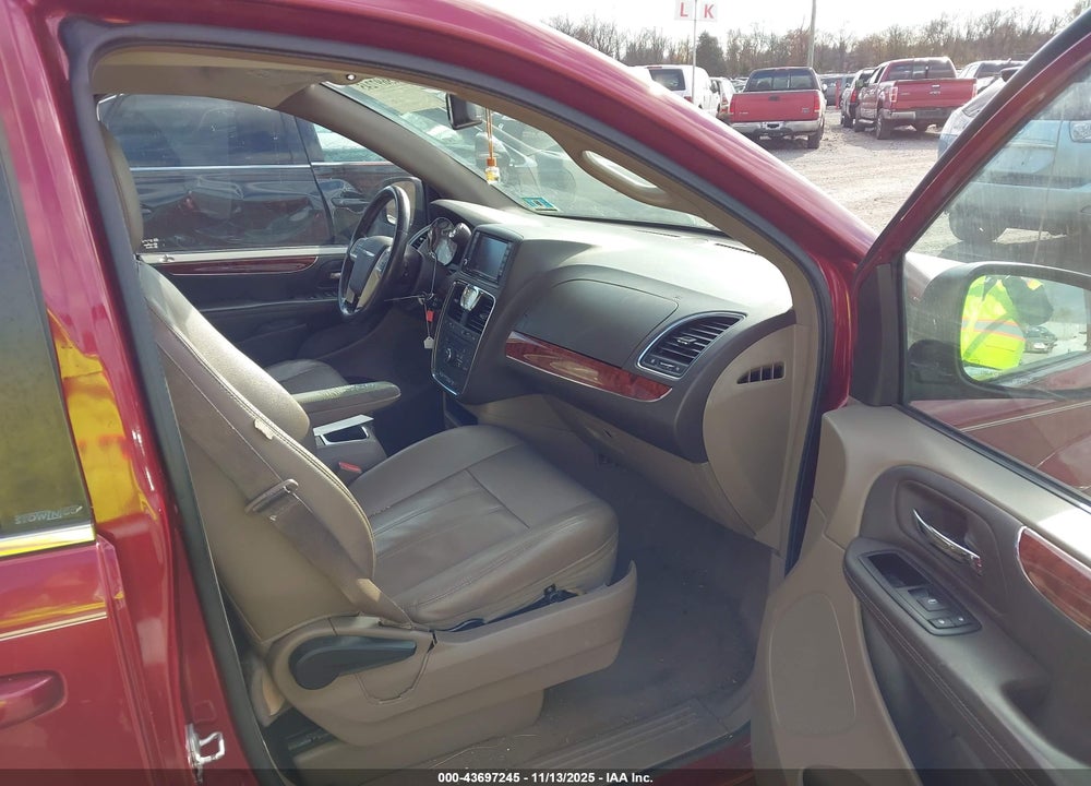 2014 CHRYSLER TOWN & COUNTRY TOURING VIN: 2C4RC1BG3ER220941