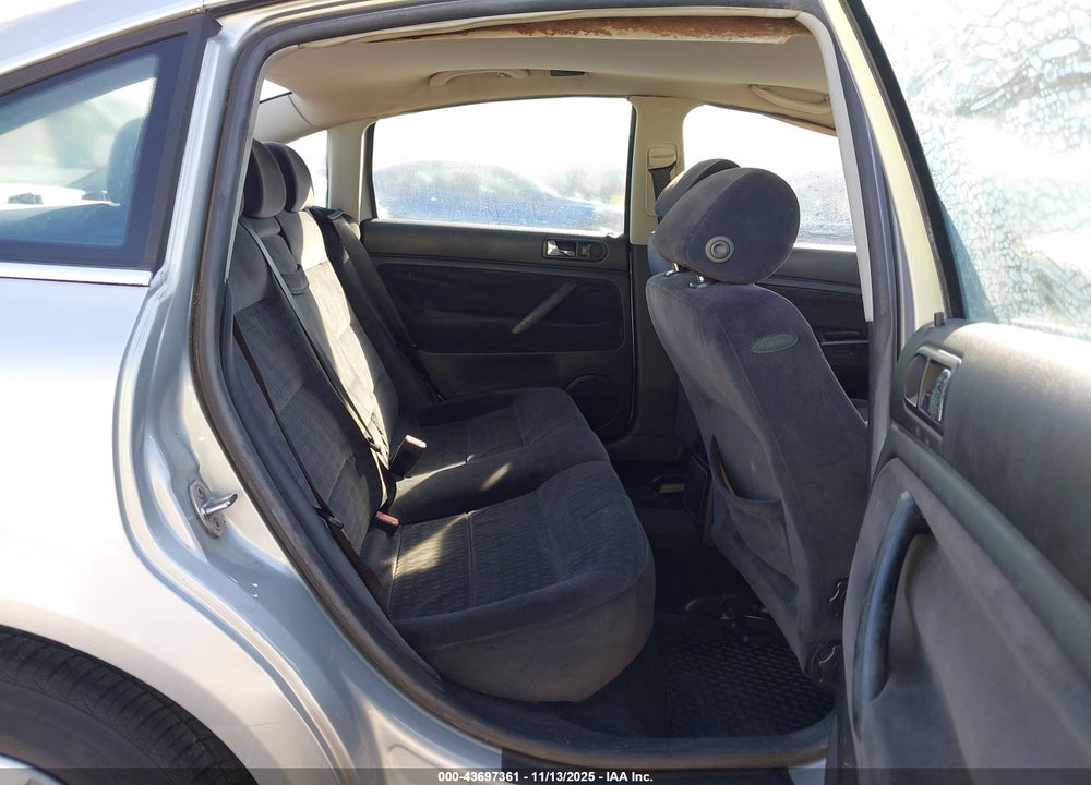 2002 VOLKSWAGEN PASSAT GLS VIN: WVWPD63B42P356464