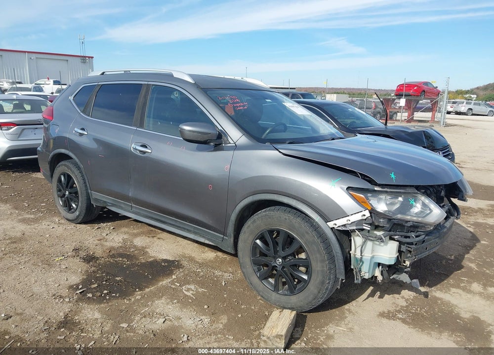 2017 NISSAN ROGUE SV VIN: KNMAT2MT9HP547573