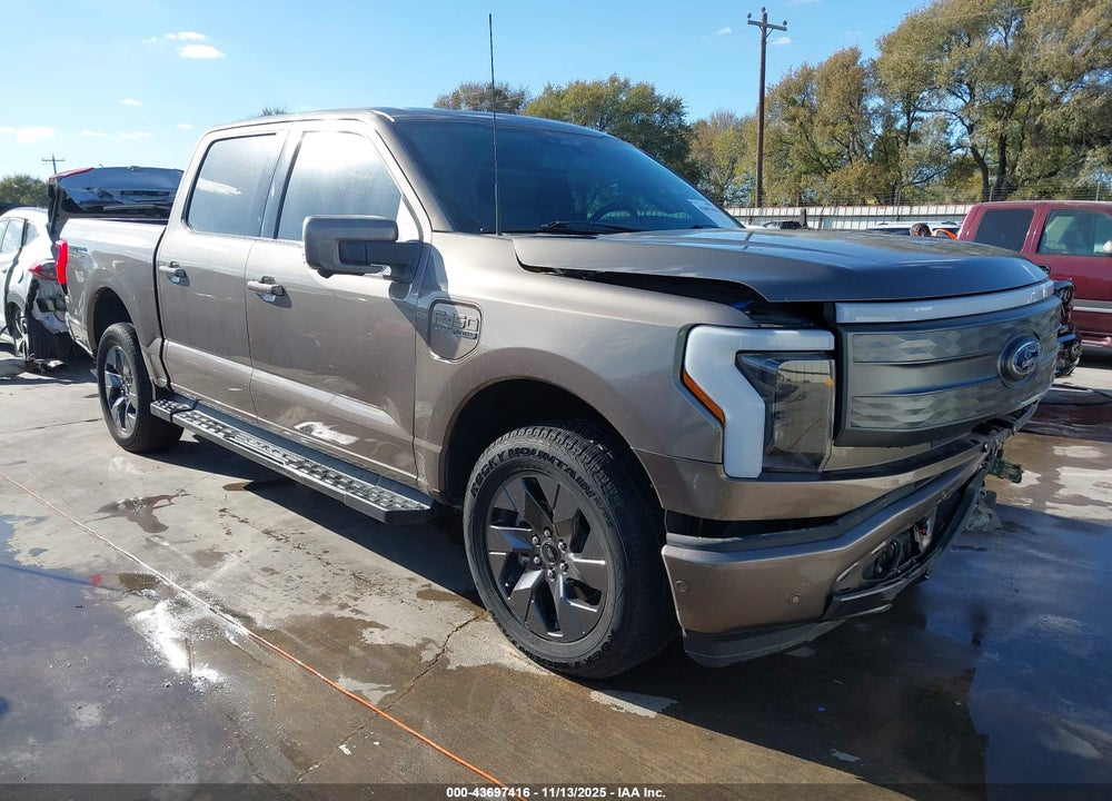 2023 FORD F-150 LIGHTNING LARIAT VIN: 1FTVW1EL4PWG02744