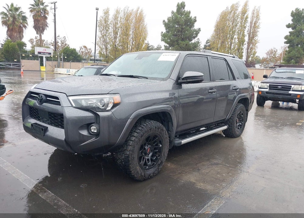2022 TOYOTA 4RUNNER SR5 VIN: JTEMU5JR5N6083599