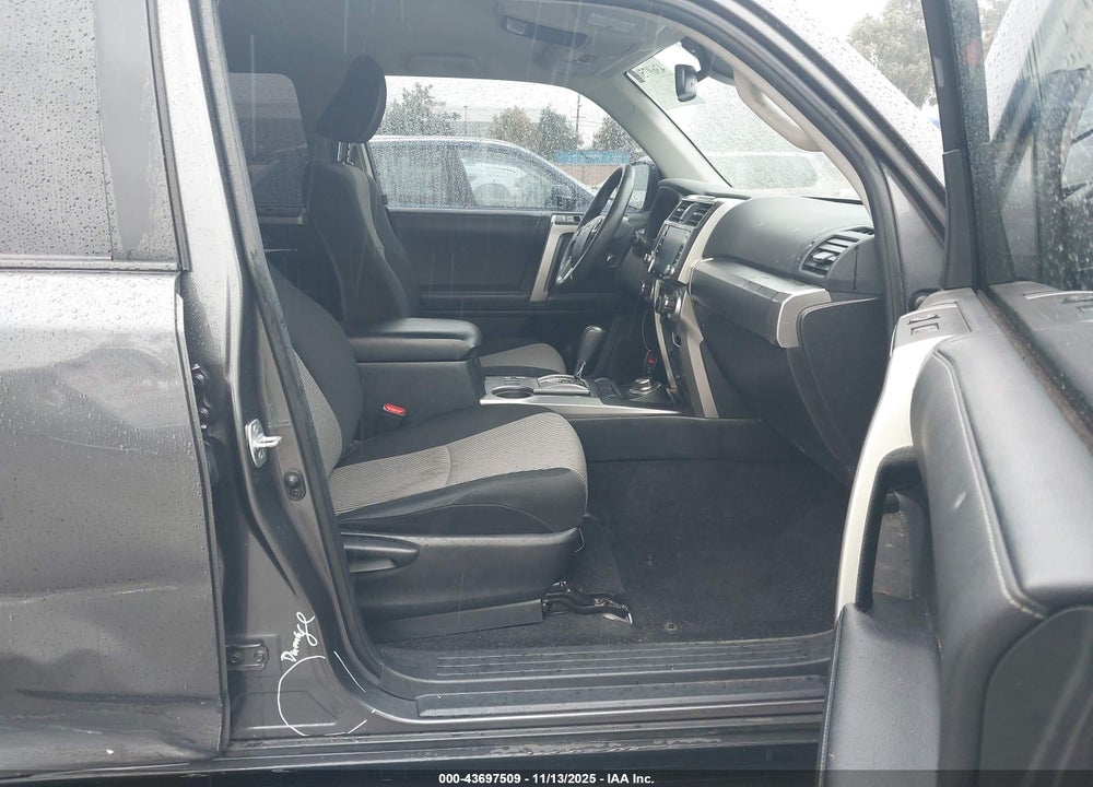 2022 TOYOTA 4RUNNER SR5 VIN: JTEMU5JR5N6083599