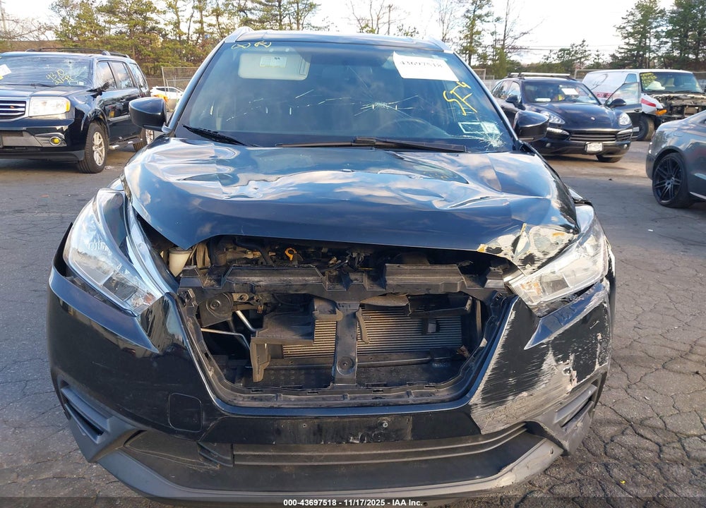 2019 NISSAN KICKS SV VIN: 3N1CP5CU7KL553953