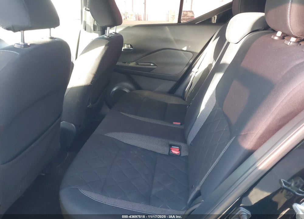 2019 NISSAN KICKS SV VIN: 3N1CP5CU7KL553953