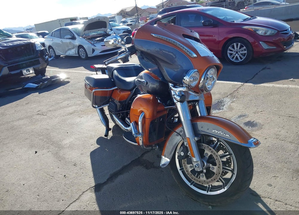 2016 HARLEY-DAVIDSON FLHTCU ULTRA CLASSIC ELECTRA GLD VIN: 1HD1FCM1XGB622951