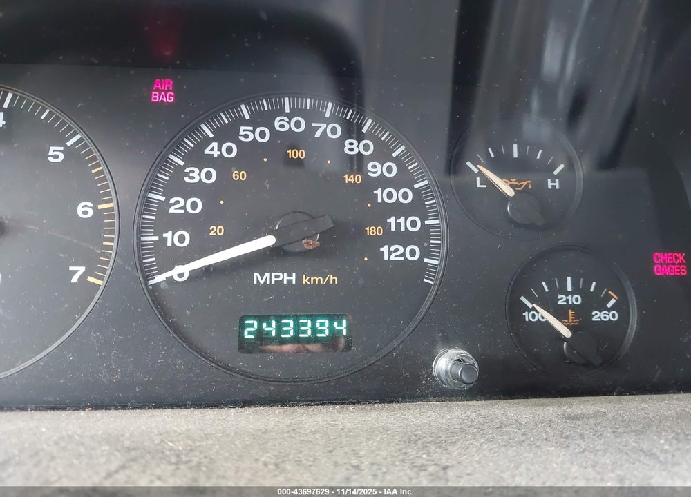 2004 JEEP GRAND CHEROKEE LAREDO VIN: 1J4GW48S94C239376