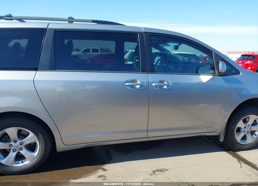 2013 TOYOTA SIENNA LE V6 8 PASSENGER VIN: 5TDKK3DC3DS366305