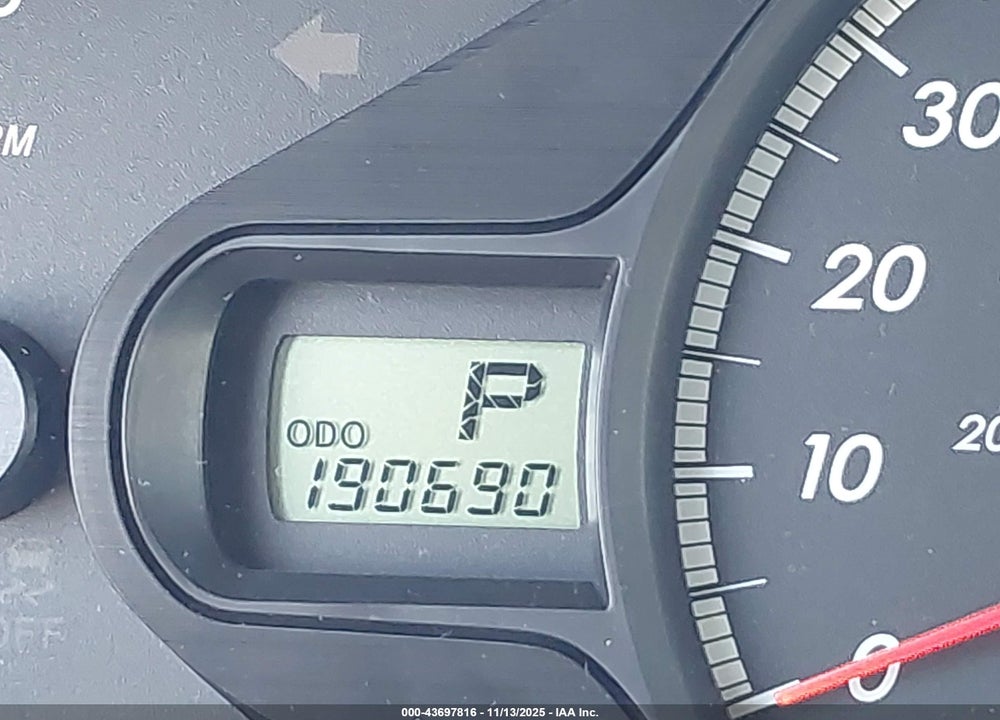 2013 TOYOTA SIENNA LE V6 8 PASSENGER VIN: 5TDKK3DC3DS366305